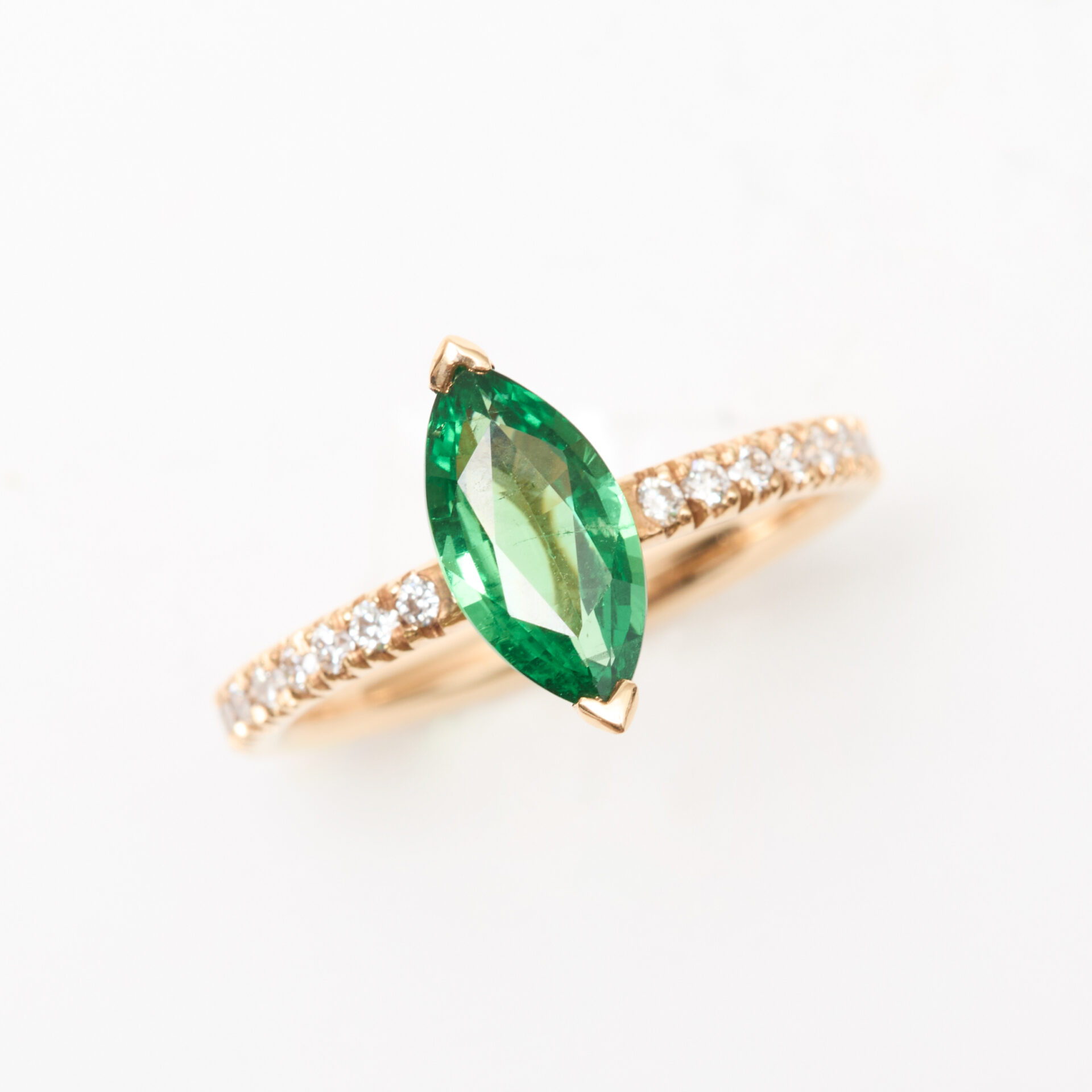 solitaire Tsavorite
