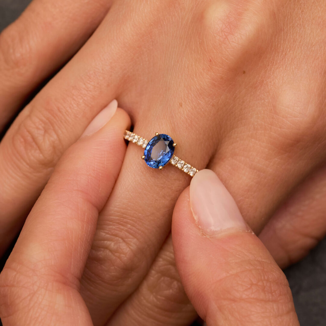 Bague Solitaire Saphir bleu