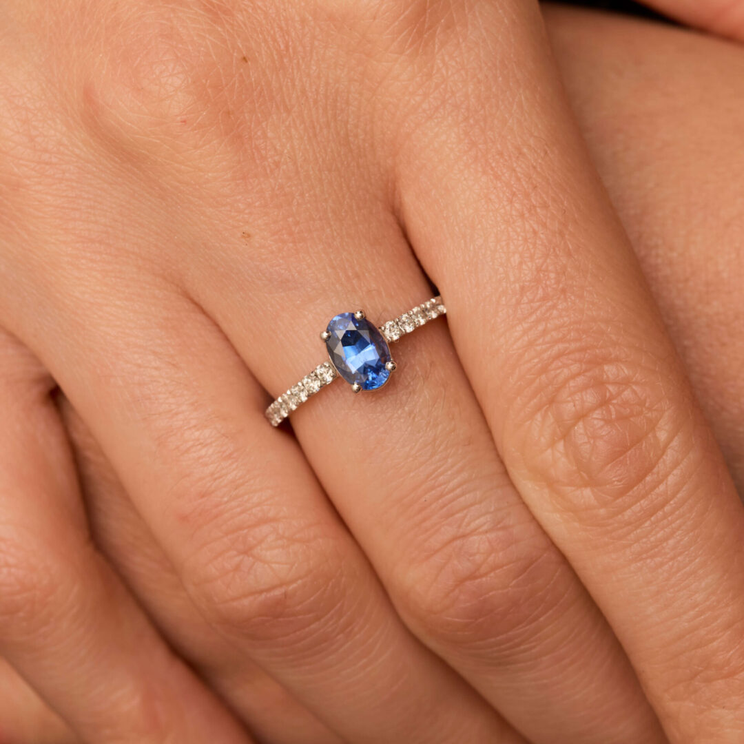 Bague Solitaire Saphir Bleu