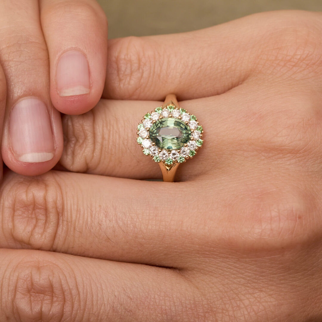 bague saphir vert