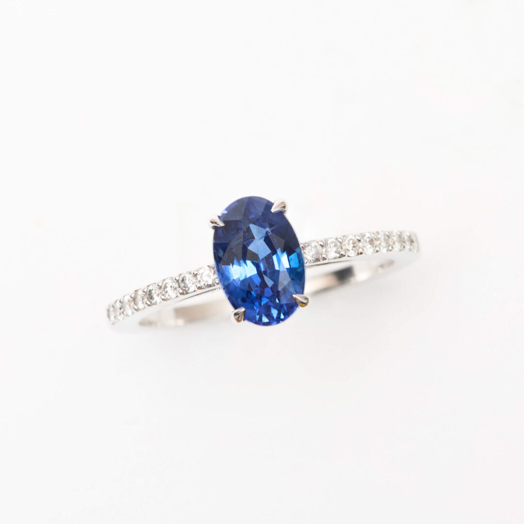 Bague Solitaire Saphir bleu